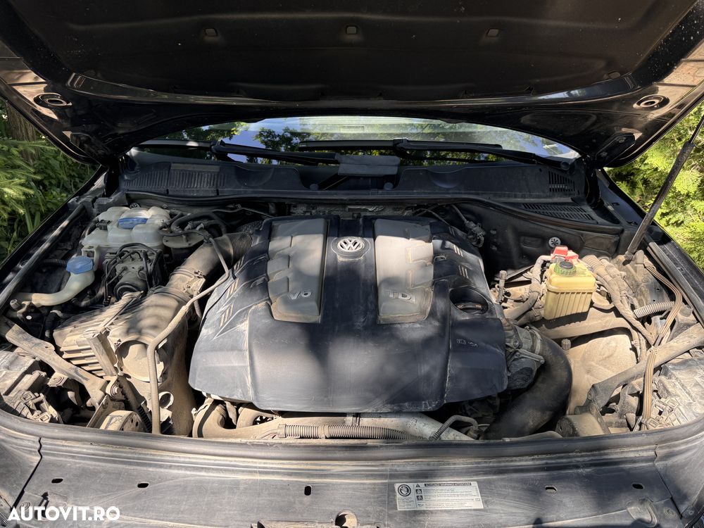 Volkswagen Touareg 3.0 V6 TDI BMT - 11