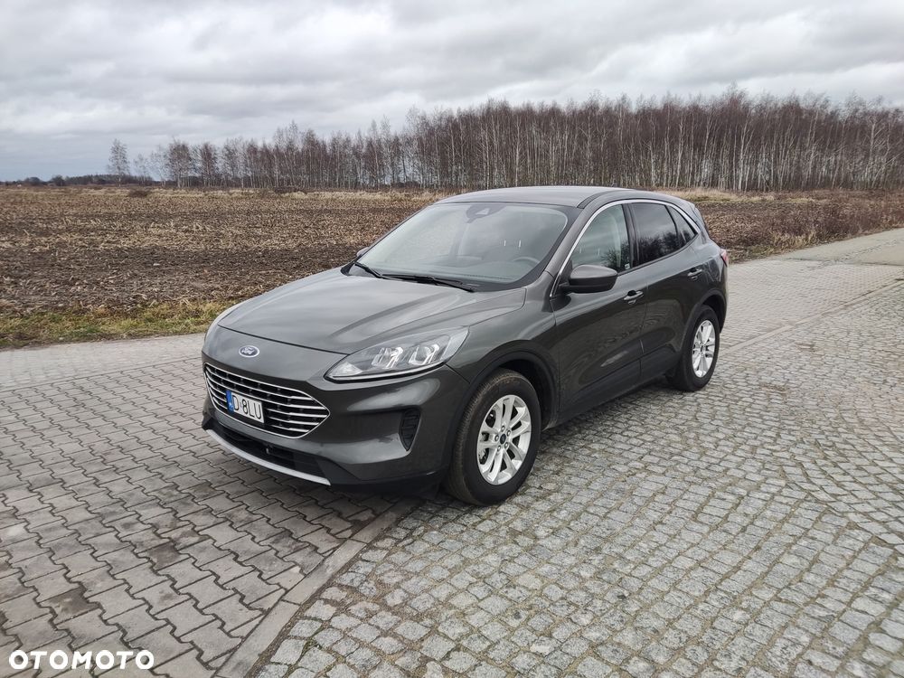 Ford Kuga - 1
