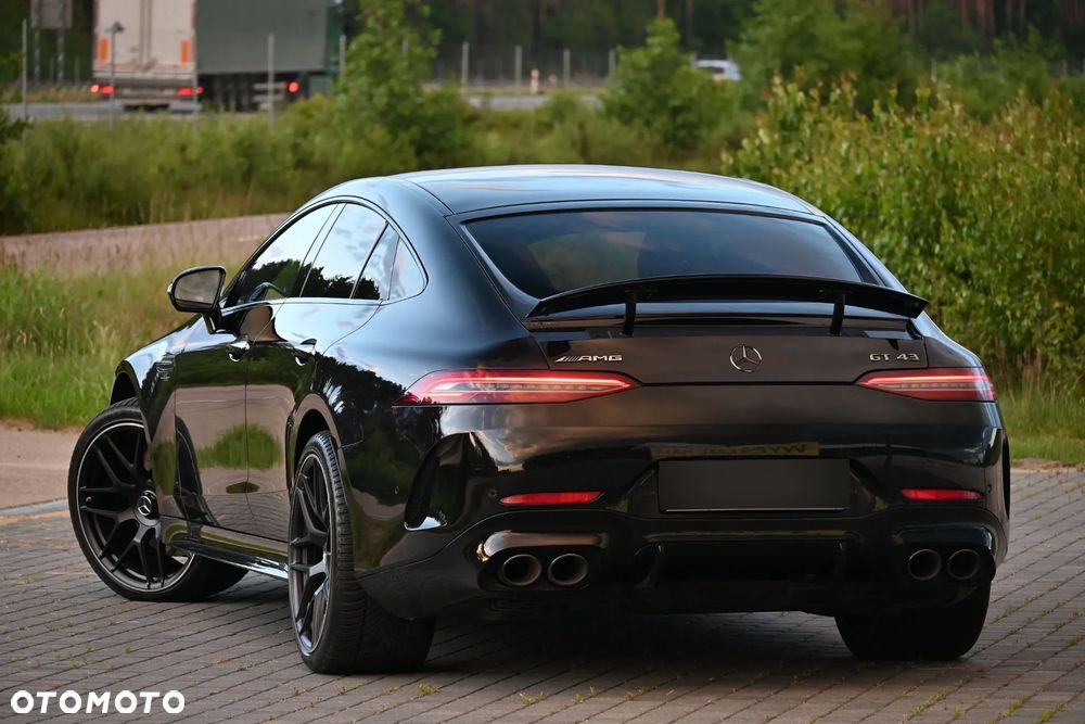 Mercedes-Benz AMG GT 43 4-Matic+ - 19