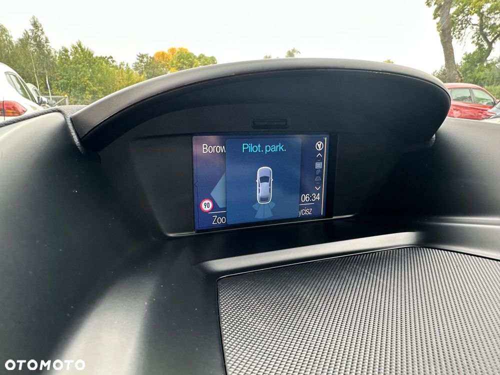 Ford Kuga 2.0 TDCi 4x4 SYNC - 34