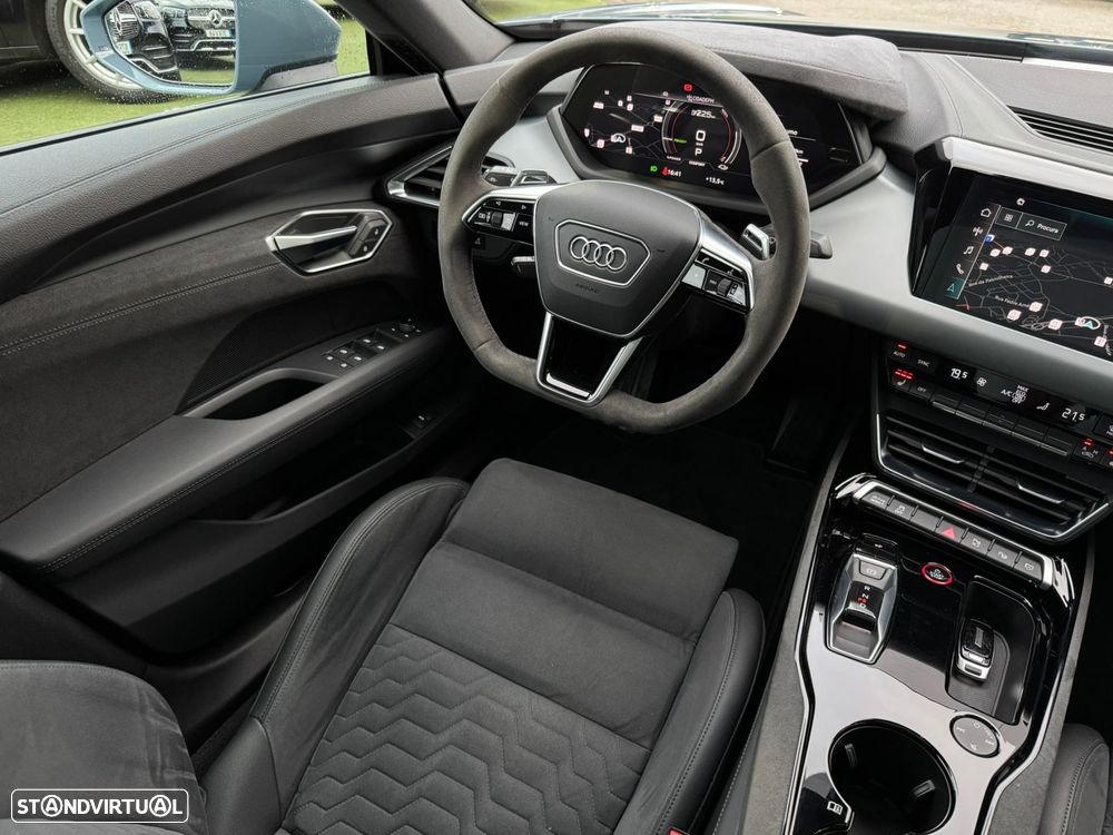 Audi e-tron GT quattro - 34