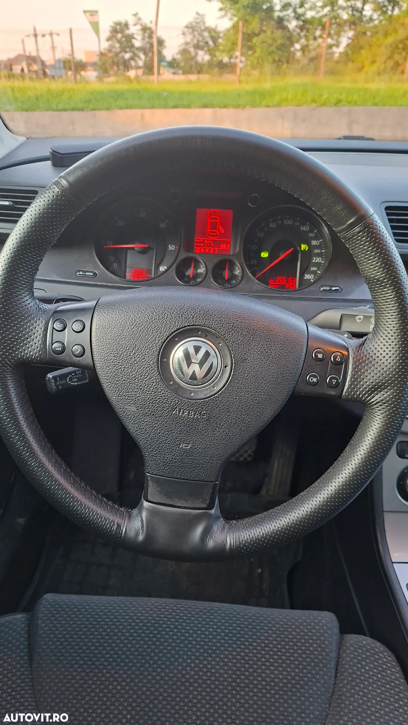 Volkswagen Passat 2.0TDI Comfortline DPF DSG - 9