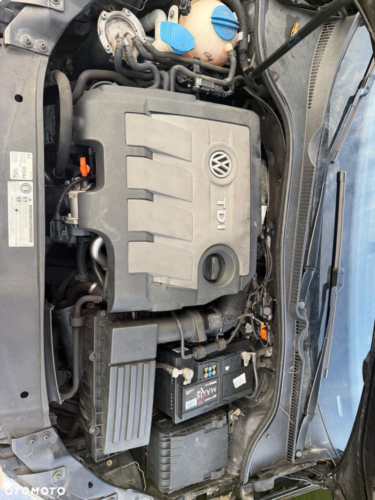 Volkswagen Golf 1.6 TDI DPF DSG Highline - 10