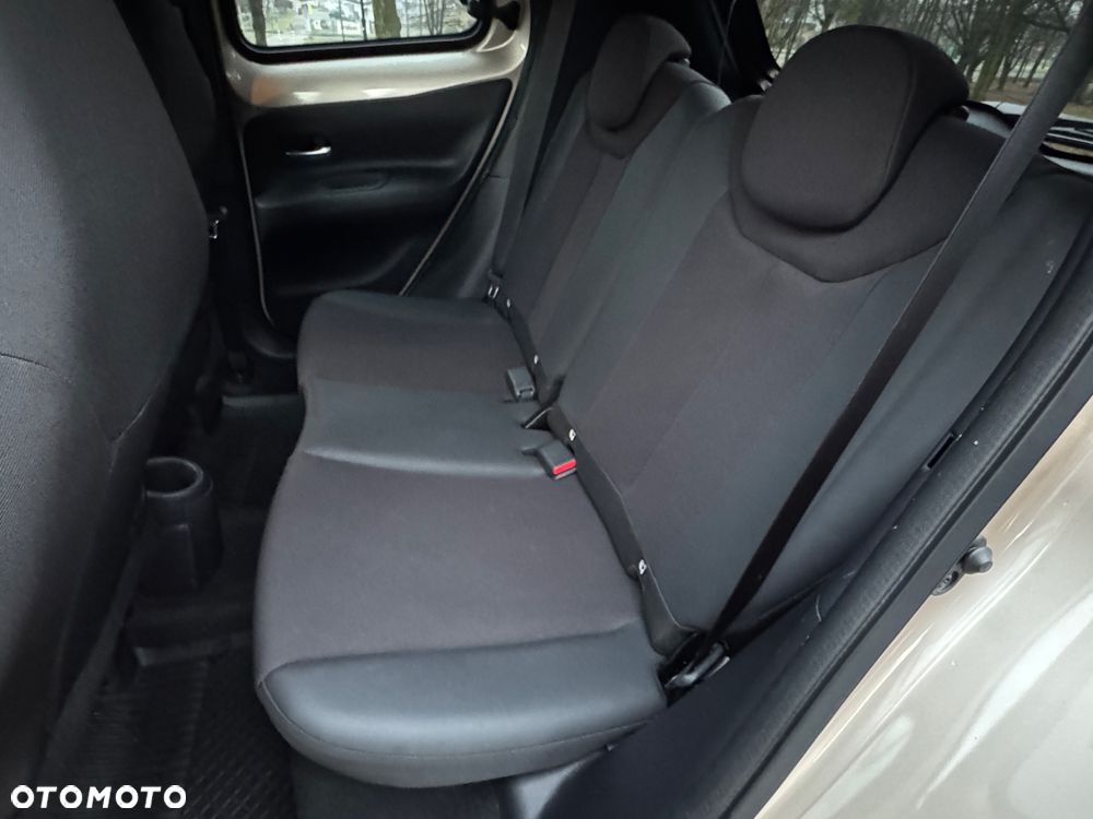 Toyota Aygo x-clusiv - 9