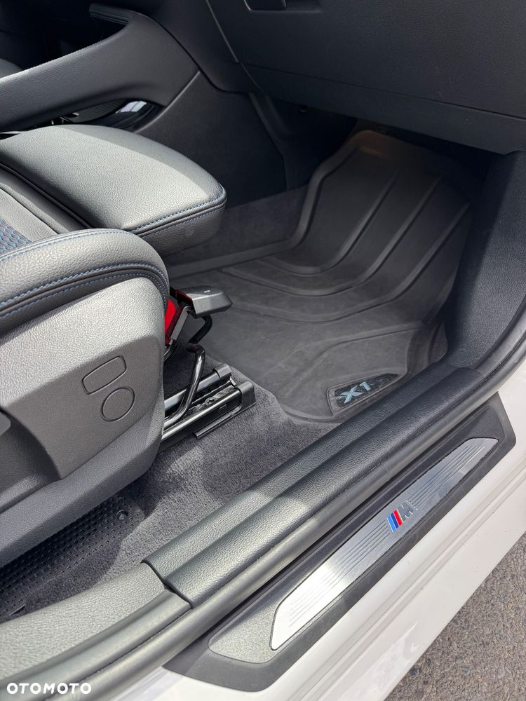 BMW X1 sDrive18i M Sport - 29