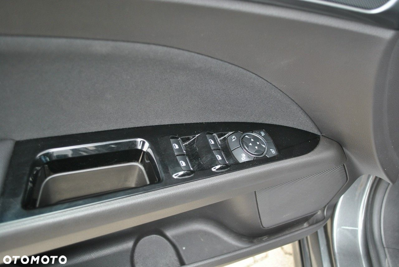 Ford Mondeo - 10