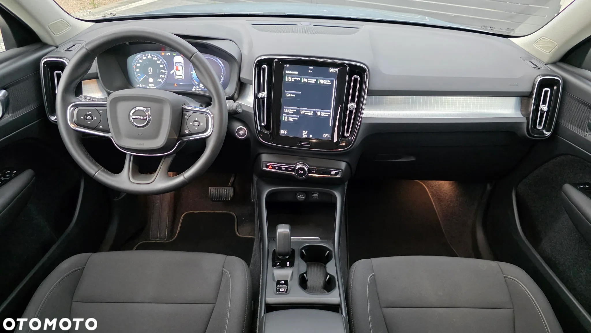 Volvo XC 40 T4 Plug-In Hybrid Core - 9