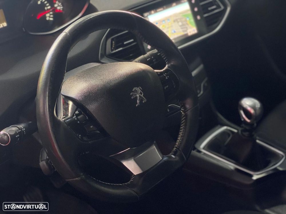 Peugeot 308 1.6 e-HDi Allure - 19
