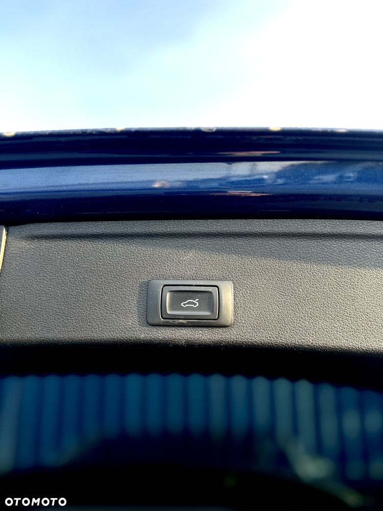 Audi A4 Avant 3.0 TDI quattro S tronic - 28