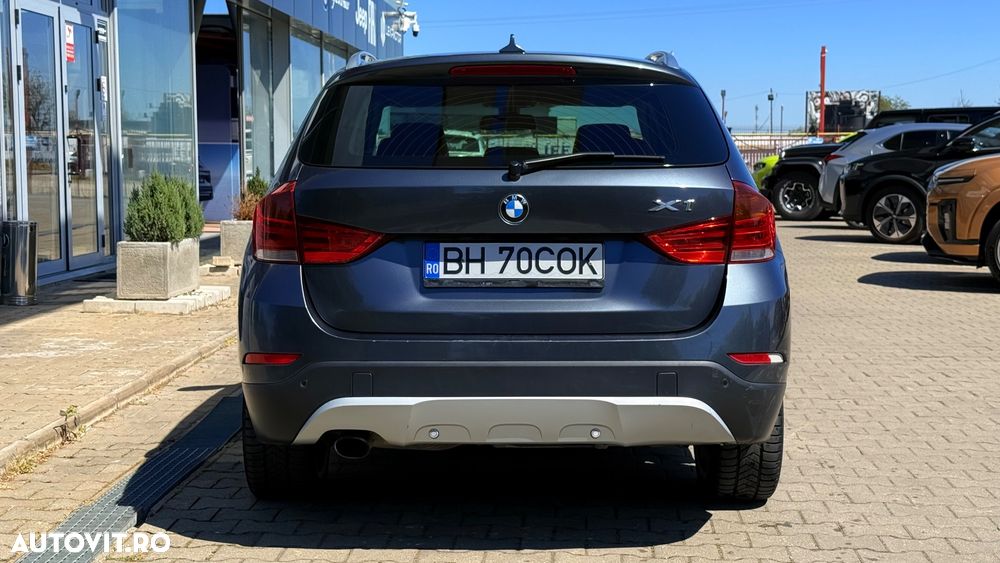 BMW X1 xDrive18d - 10