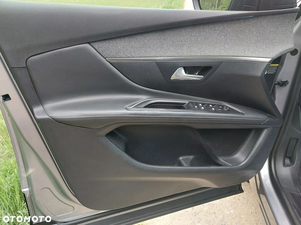Peugeot 3008 - 11