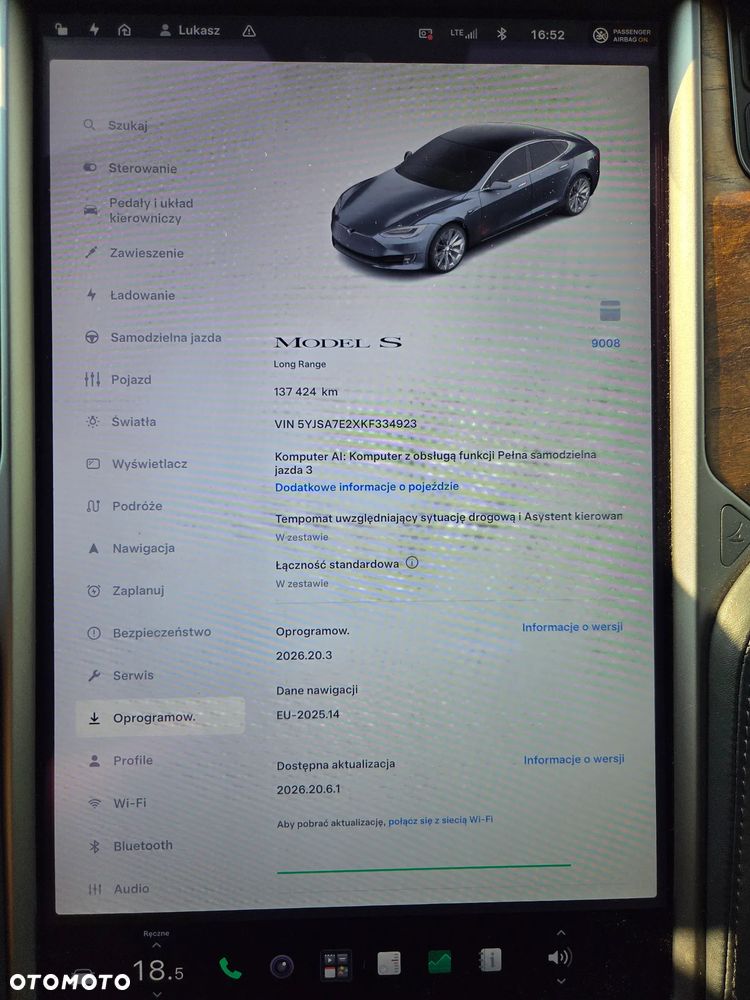 Tesla Model S - 8