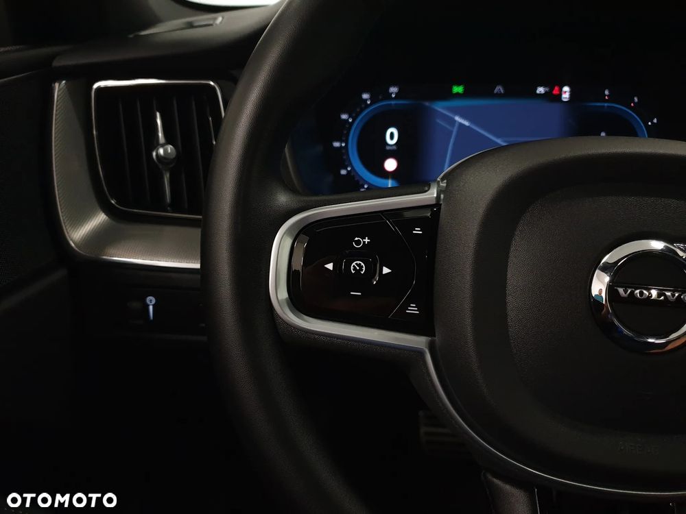 Volvo XC 60 B4 D Geartronic RDesign - 10