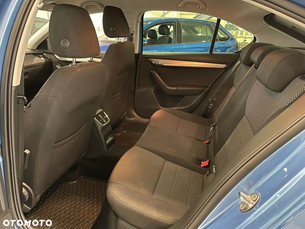 Skoda Octavia 1.4 TSI Ambition - 10