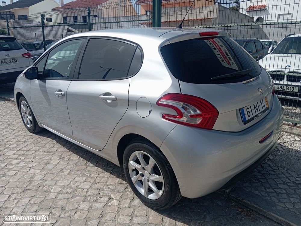 Peugeot 208 1.4 HDi Active - 3