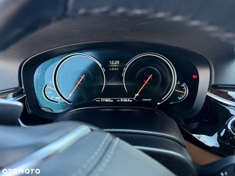 BMW Seria 5 525d Sport Line sport - 10