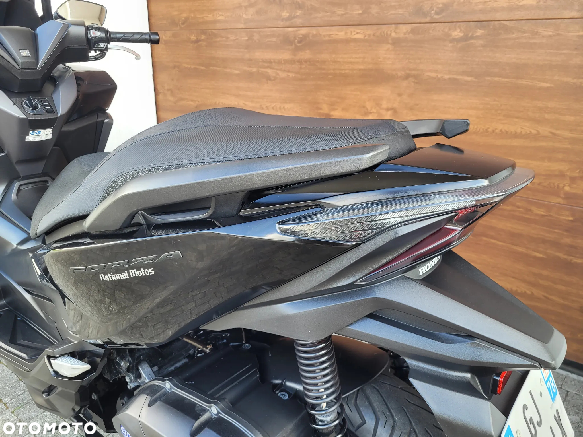 Honda NSS - 29