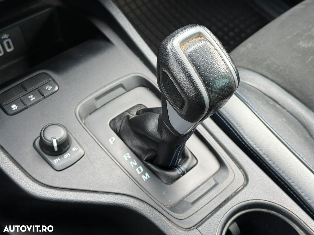 Ford Ranger 2.0 EcoBlue 213 CP 4x4 Cabina Dubla Raptor Aut. - 23