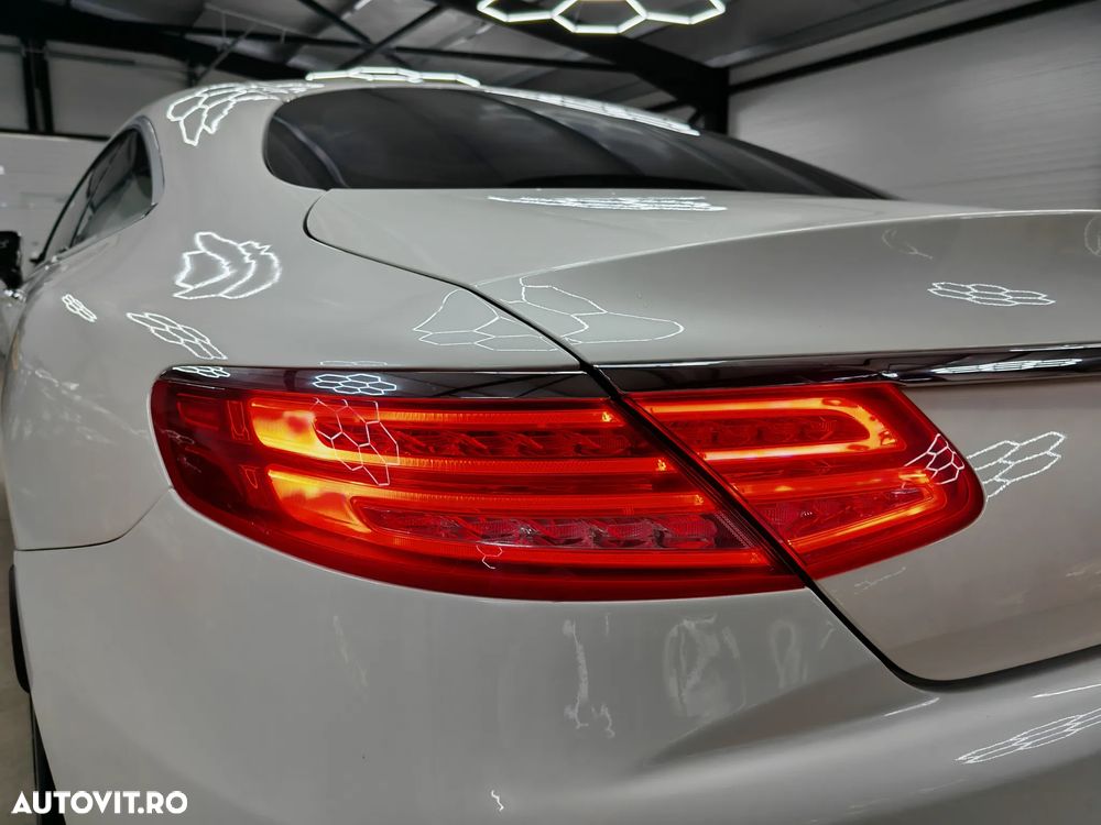 Mercedes-Benz S 400 Coupe 4Matic 7G-TRONIC - 35
