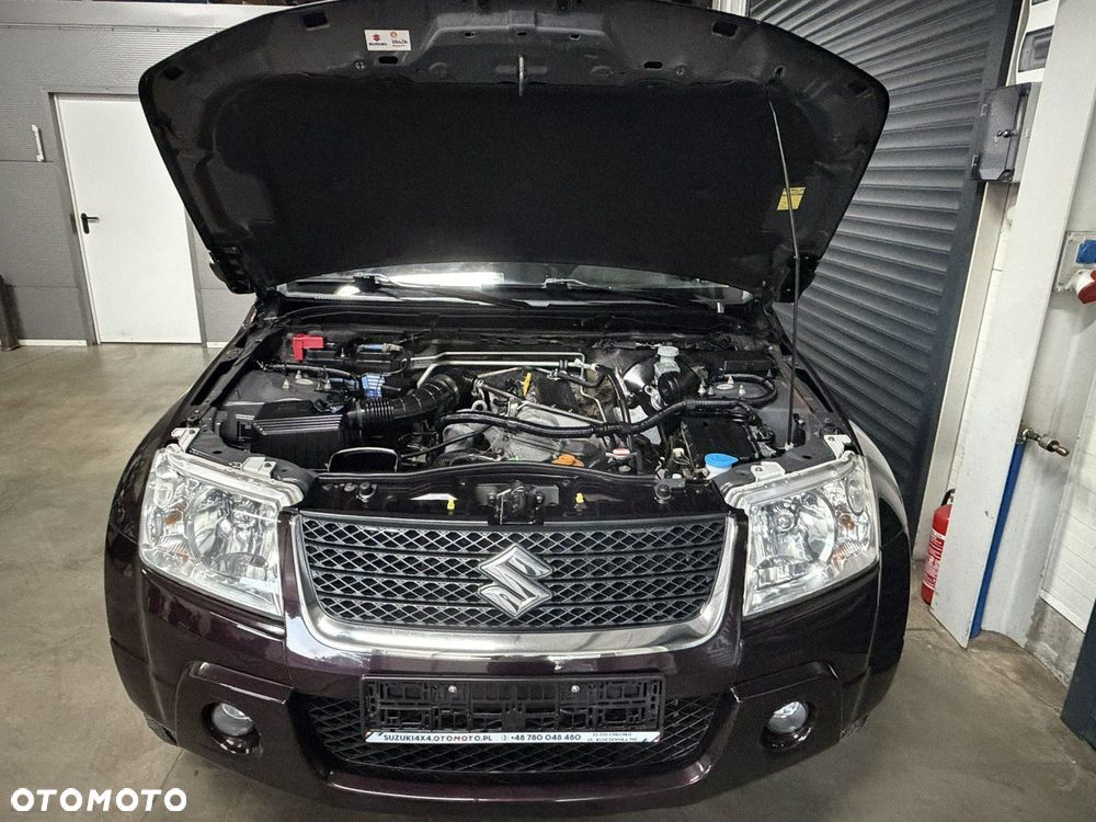 Suzuki Grand Vitara - 25