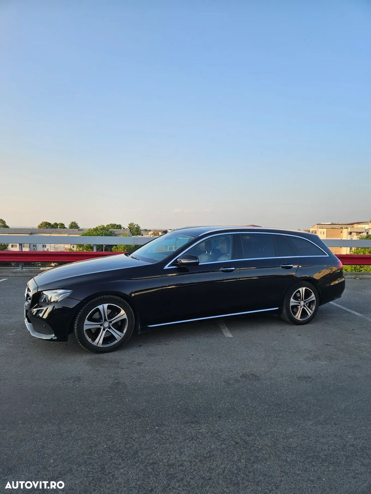 Mercedes-Benz E 220 d T 9G-TRONIC - 2