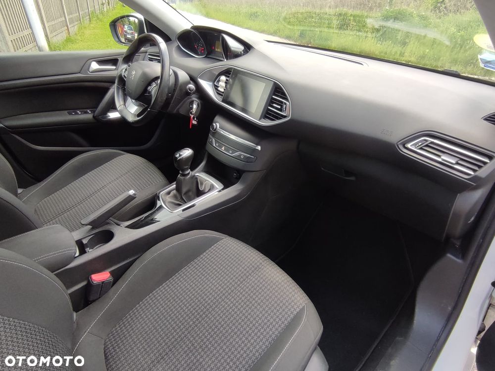 Peugeot 308 1.5 BlueHDi Business Line S&S - 15
