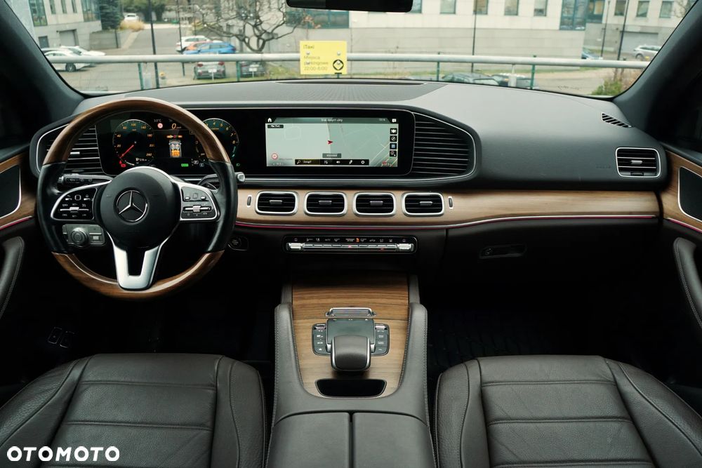 Mercedes-Benz GLE 350 e 4-Matic - 4