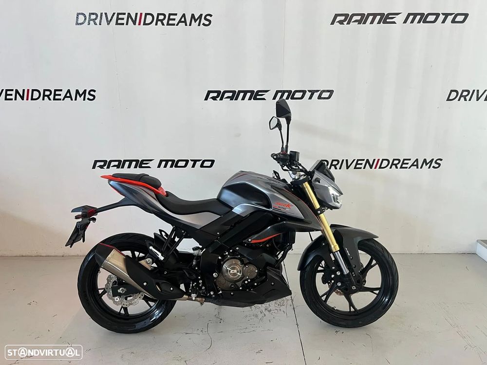 QJ Motor SRK 125S - 1
