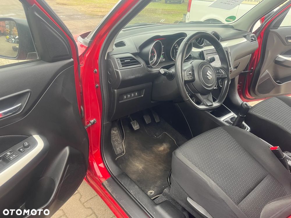 Suzuki Swift 1.0 Boosterjet (SHVS) Hybrid Comfort+ - 6