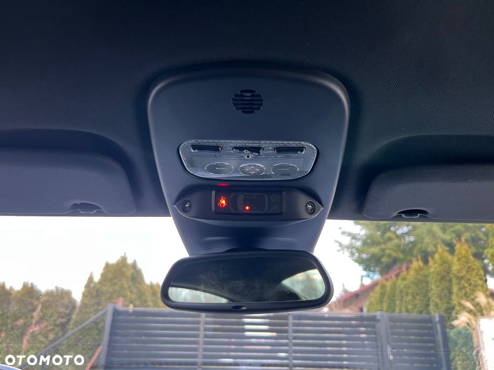 Peugeot RCZ 2.0 HDi FAP 165 - 24