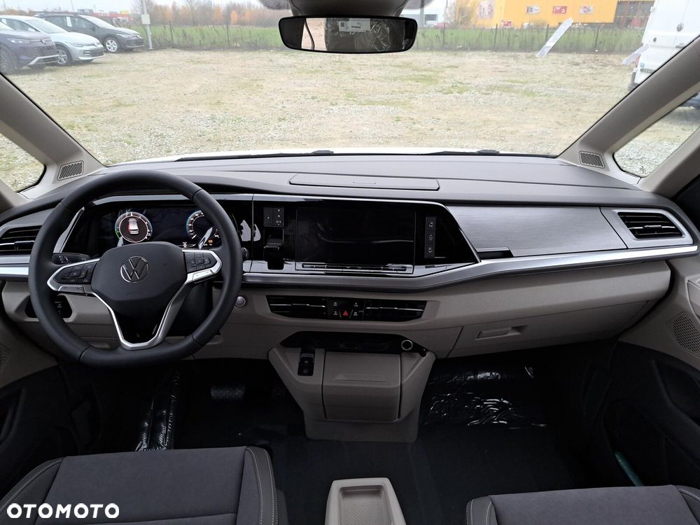 Volkswagen Multivan - 10