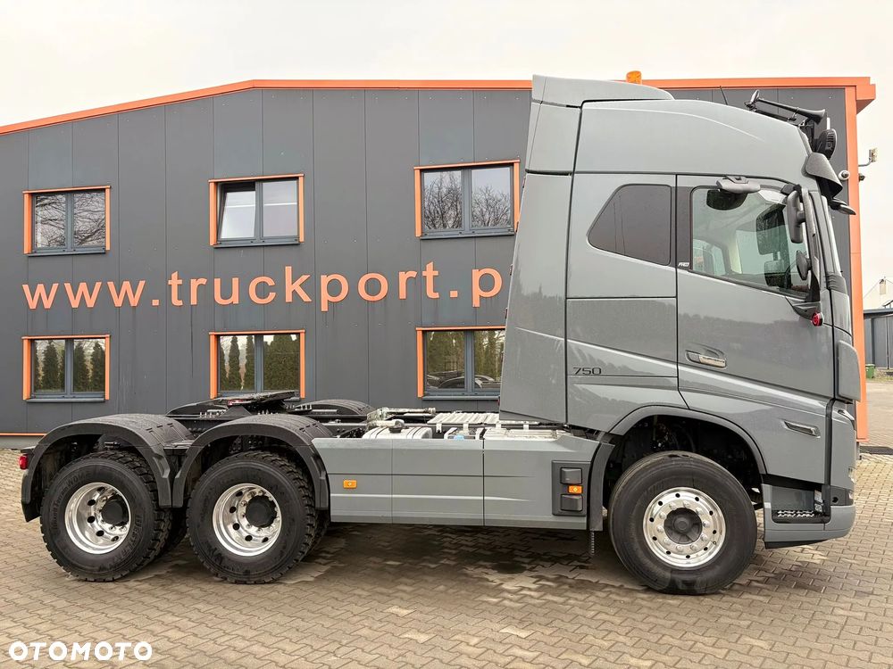 Volvo FH750 6x4 Euro 6, dwuobwodowa hydraulika - 5