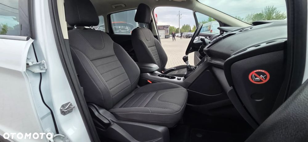 Ford Kuga 1.5 EcoBoost FWD Trend ASS - 37