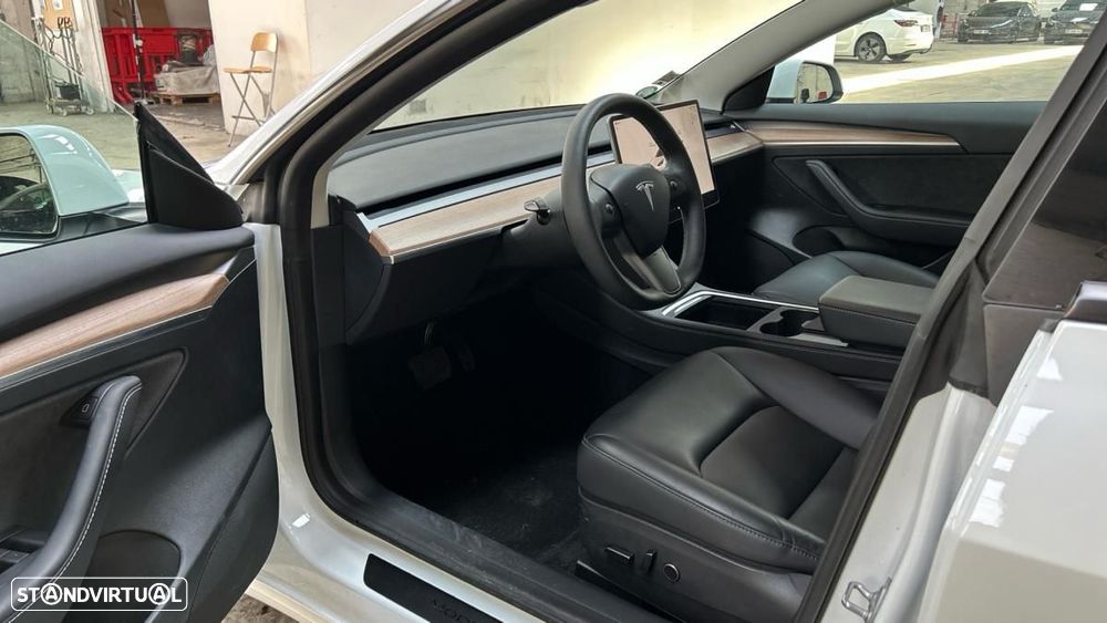 Tesla Model 3 Standard RWD - 4