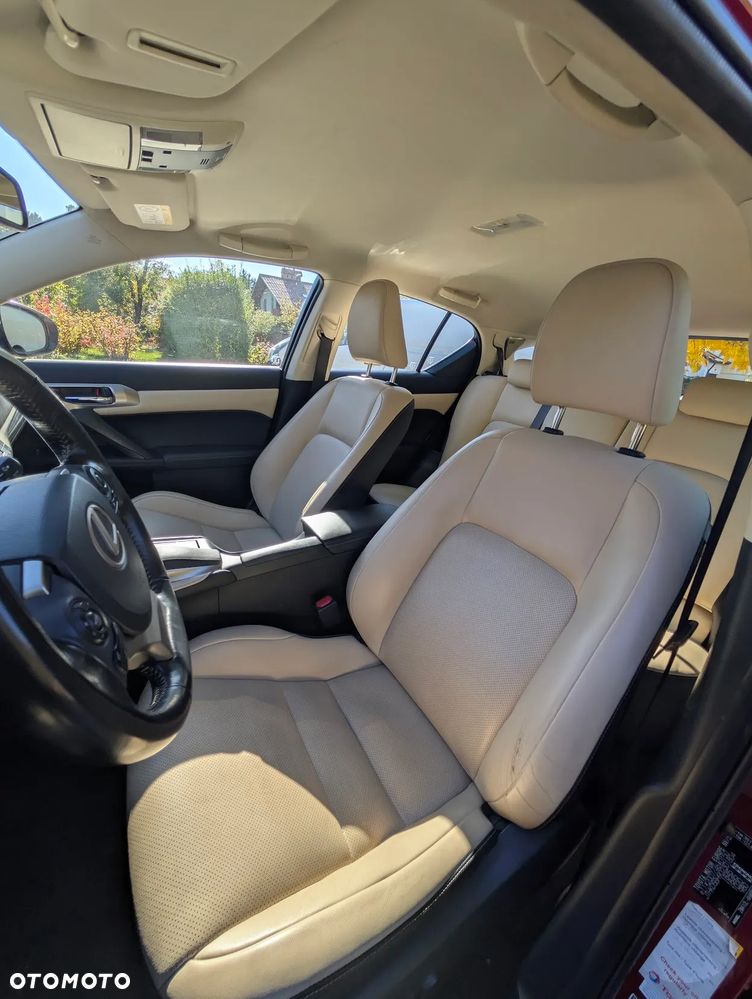 Lexus CT - 8