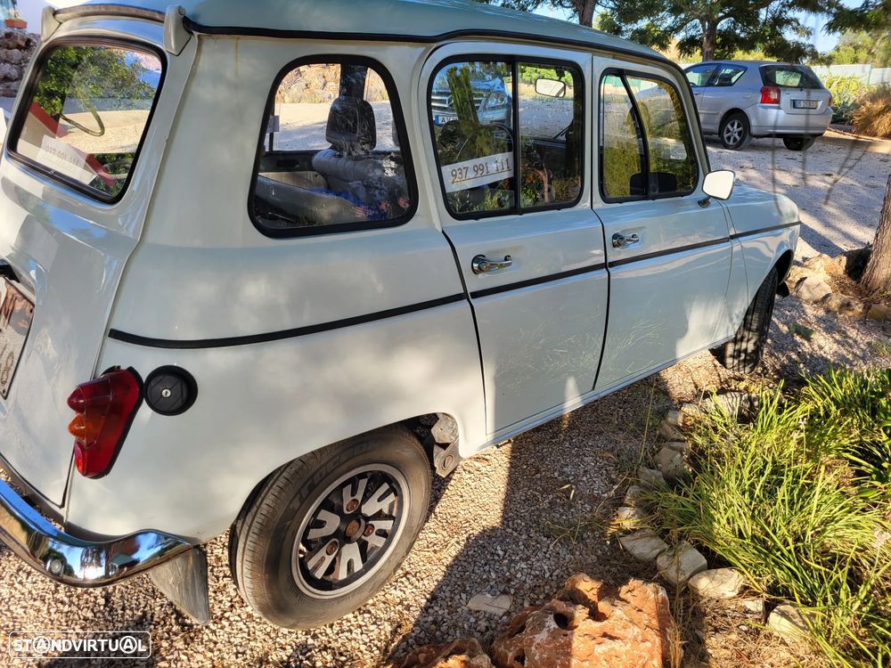 Renault 4 - 4