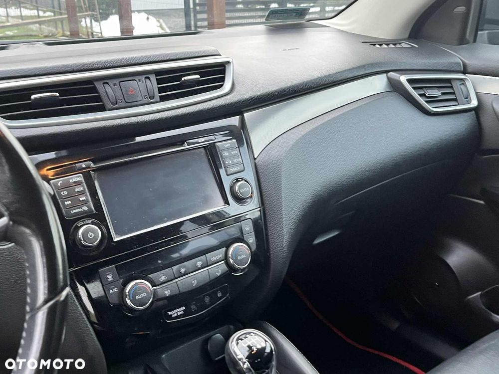Nissan Qashqai 1.6 DIG-T TEKNA+ - 14