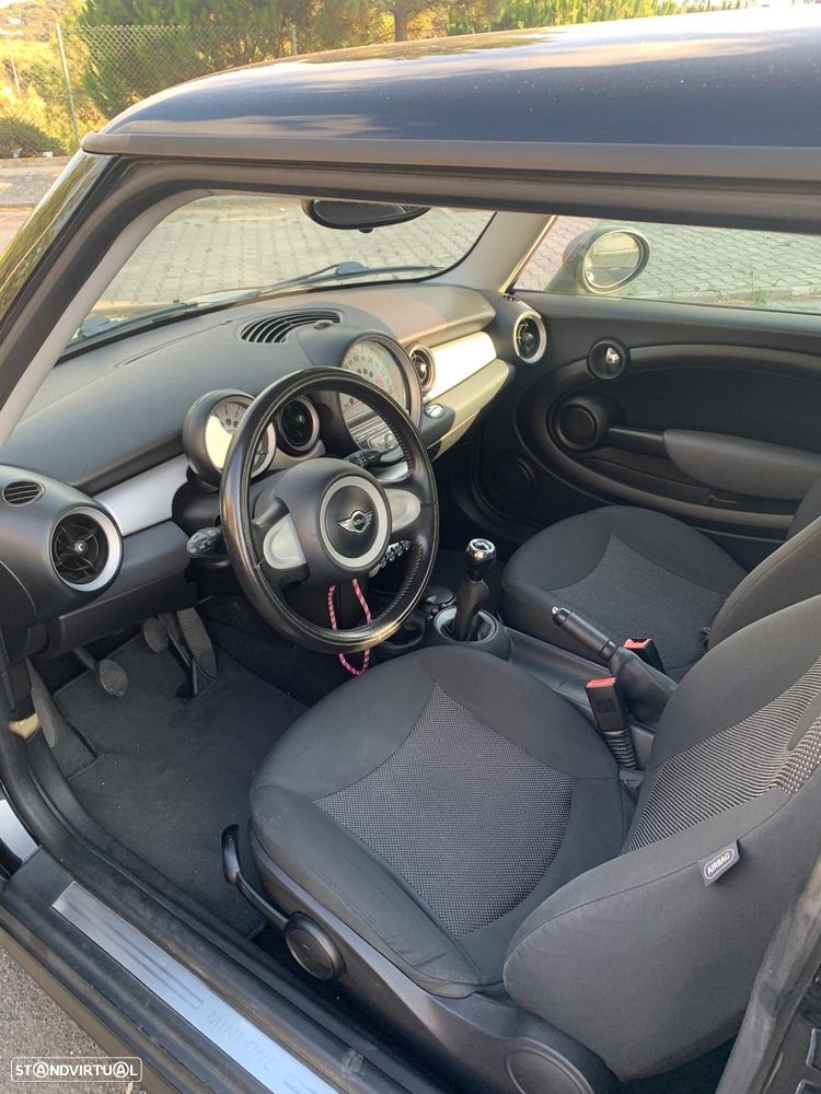 MINI 3 Portas One D - 12