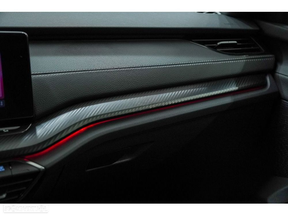 Skoda Octavia Break 2.0 TDI Sportline DSG - 37