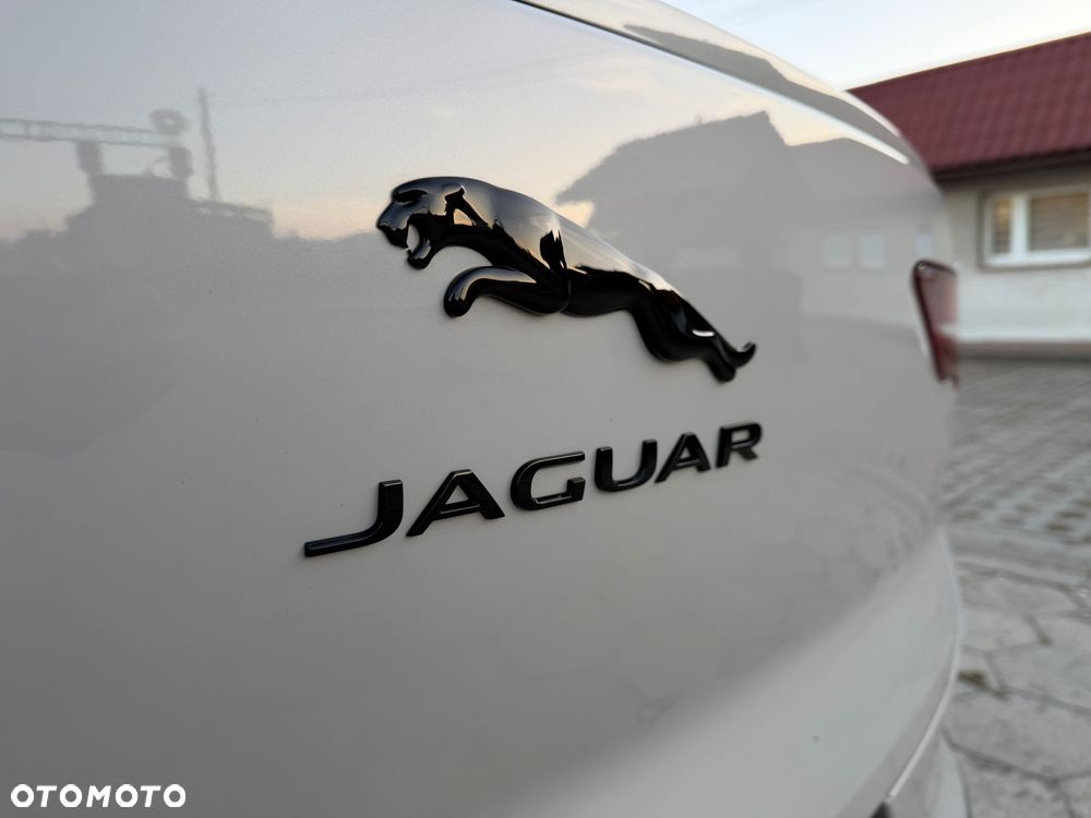 Jaguar I-Pace EV400 AWD R-DYNAMIC HSE - 34