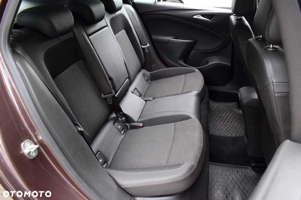 Opel Astra 1.4 T Elite - 20