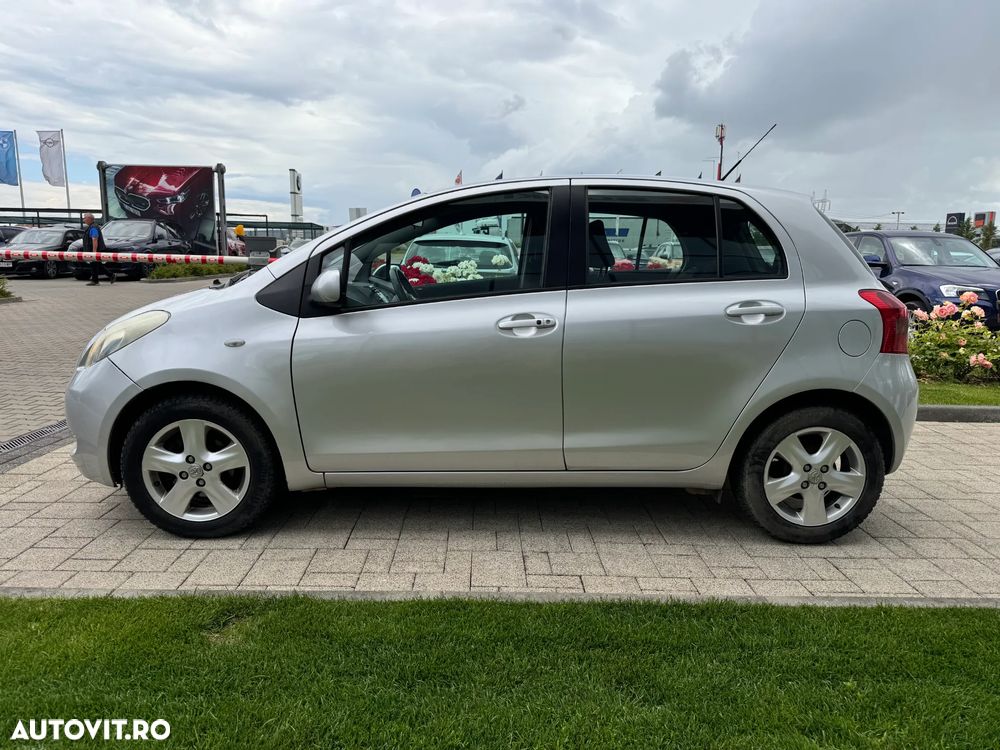 Toyota Yaris 1.4 D-4D Luna - 4