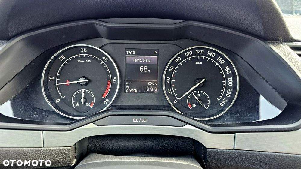 Skoda Superb - 36