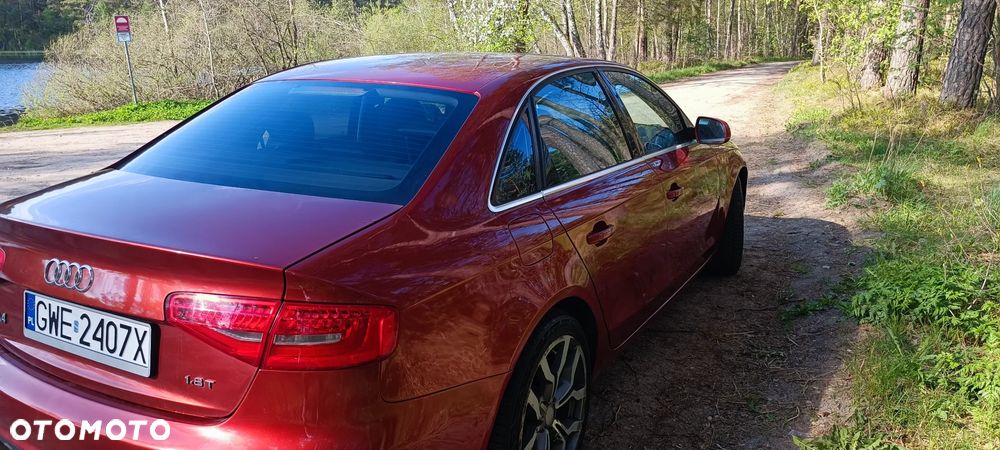 Audi A4 Limousine - 3