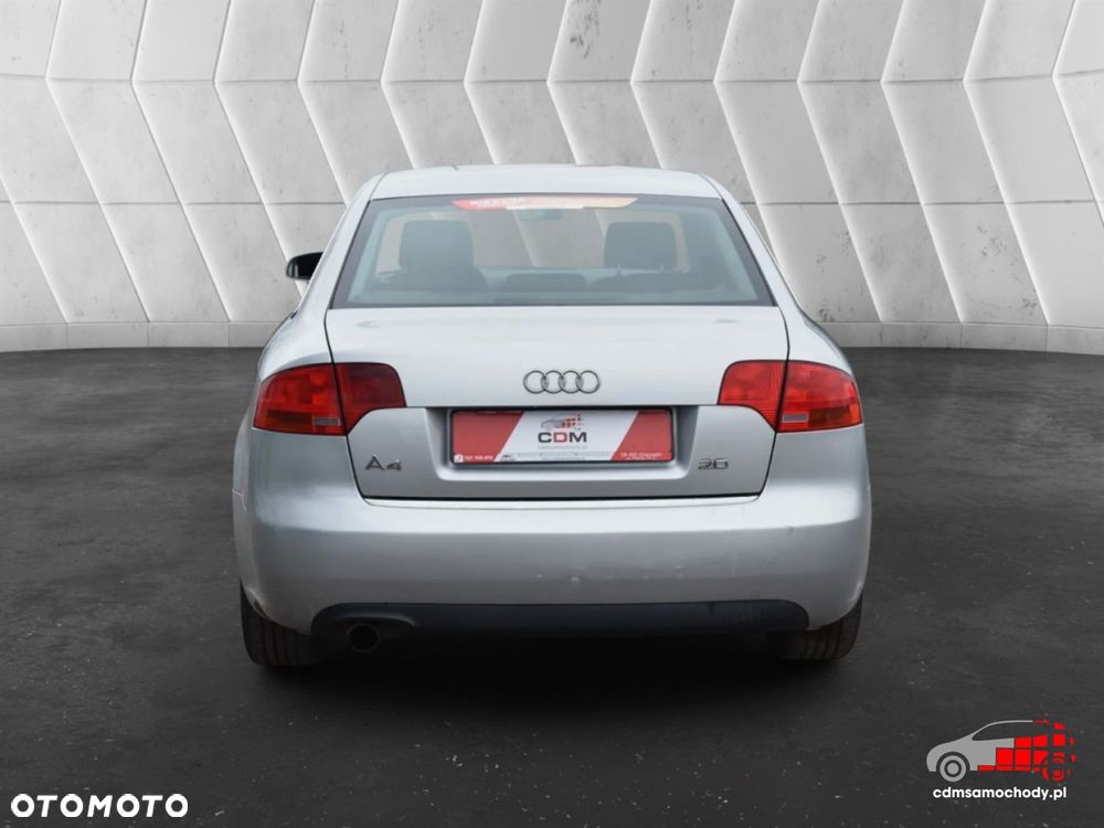 Audi A4 Limousine - 9