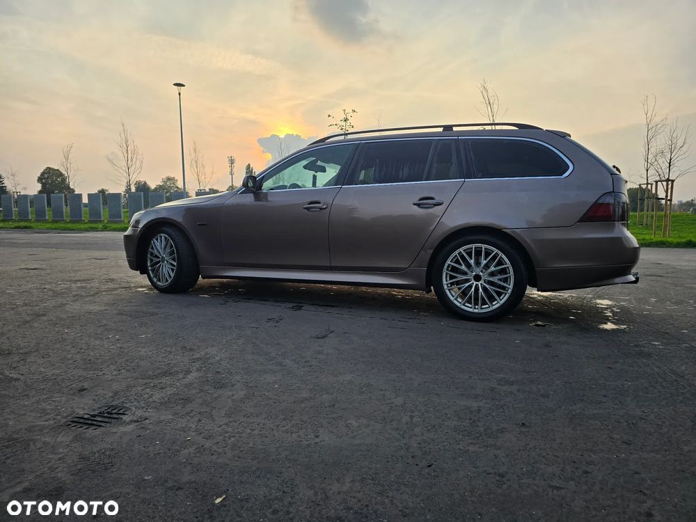 BMW Seria 5 525d - 4