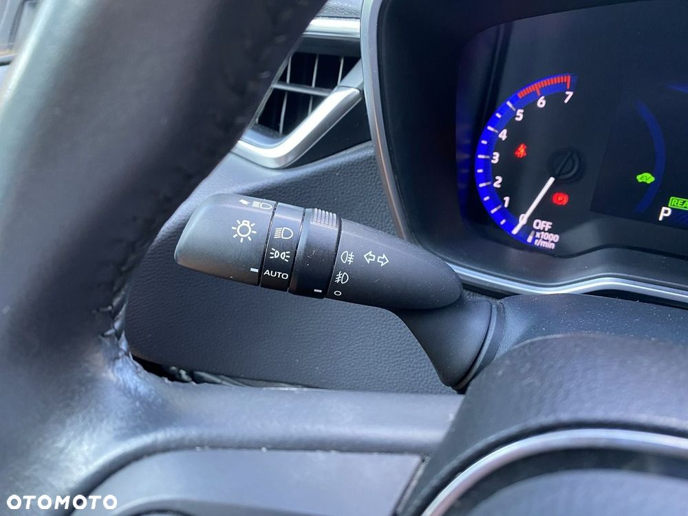 Toyota Corolla 1.8 Hybrid Comfort - 27