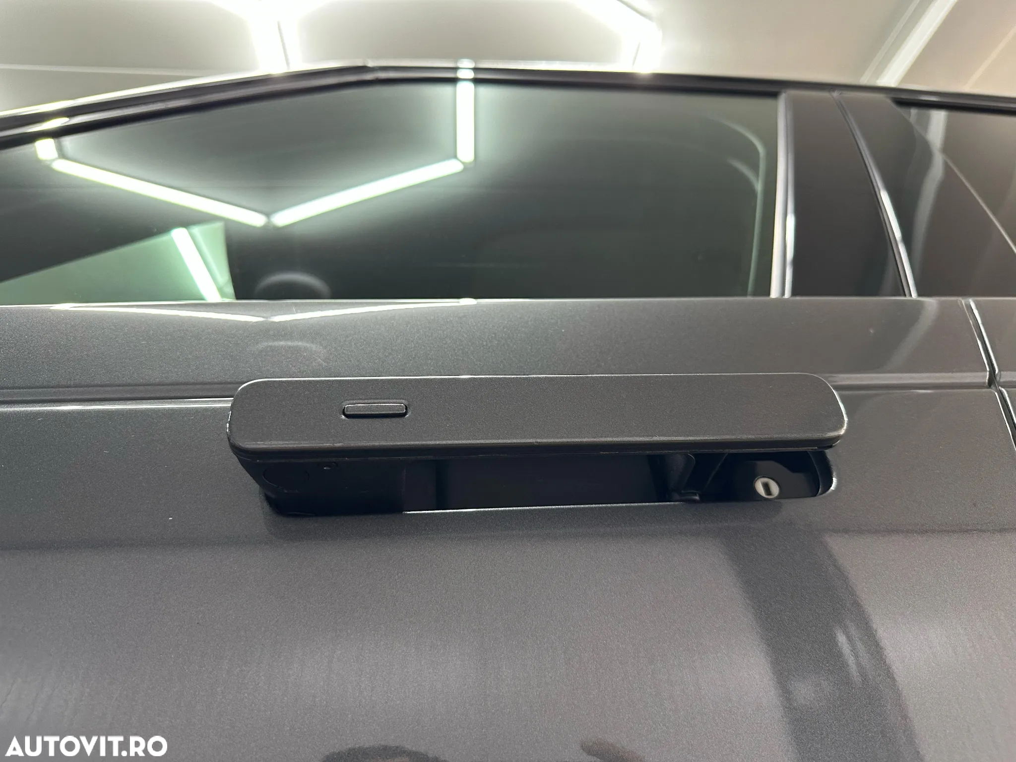 Land Rover Range Rover Velar 2.0 R-Dynamic S - 27