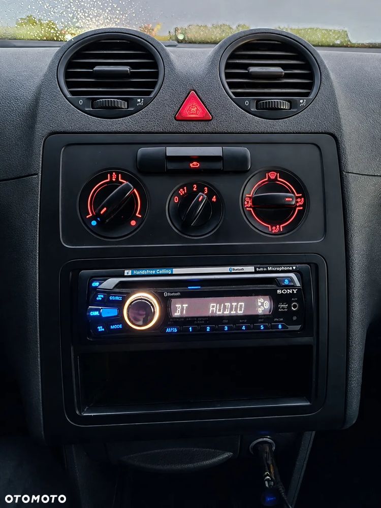 Volkswagen Caddy - 4
