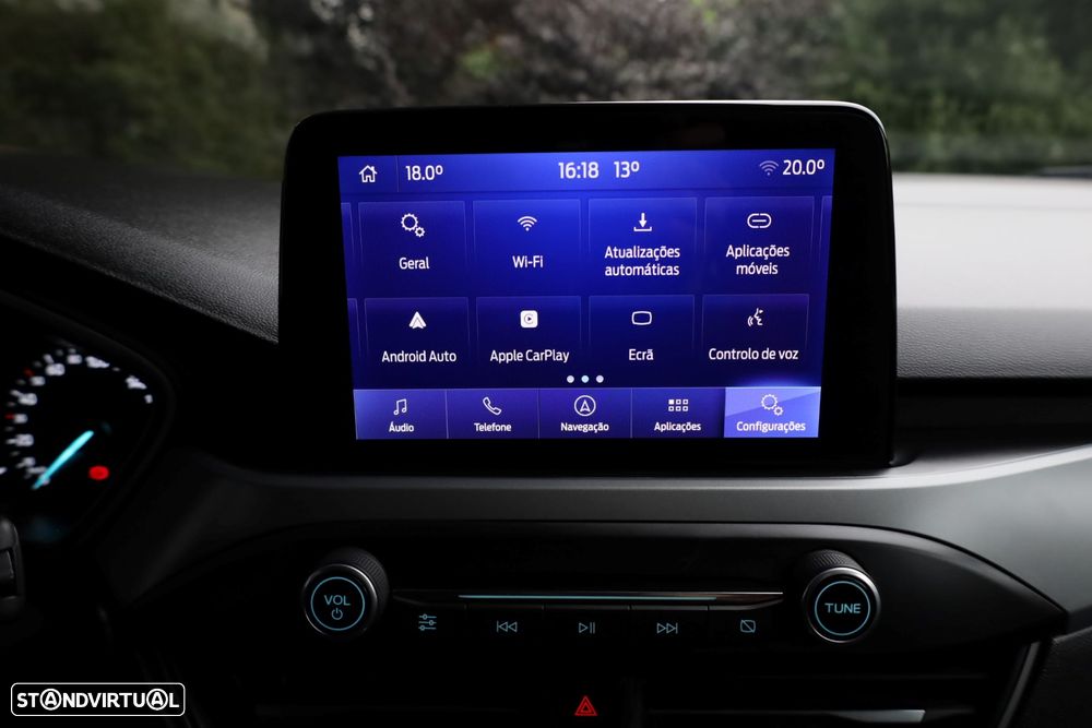 Ford Focus 1.0 EcoBoost MHEV ST-Line - 26